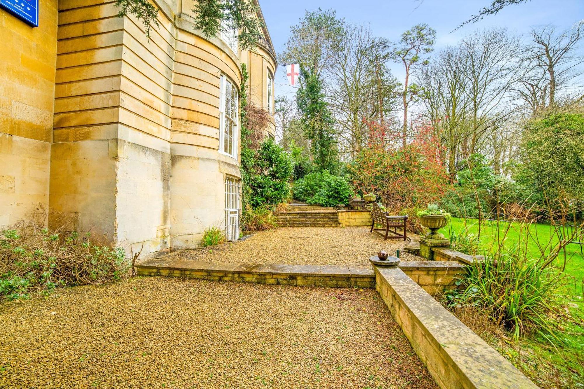 Oyo Bailbrook Lodge, バース エクステリア 写真