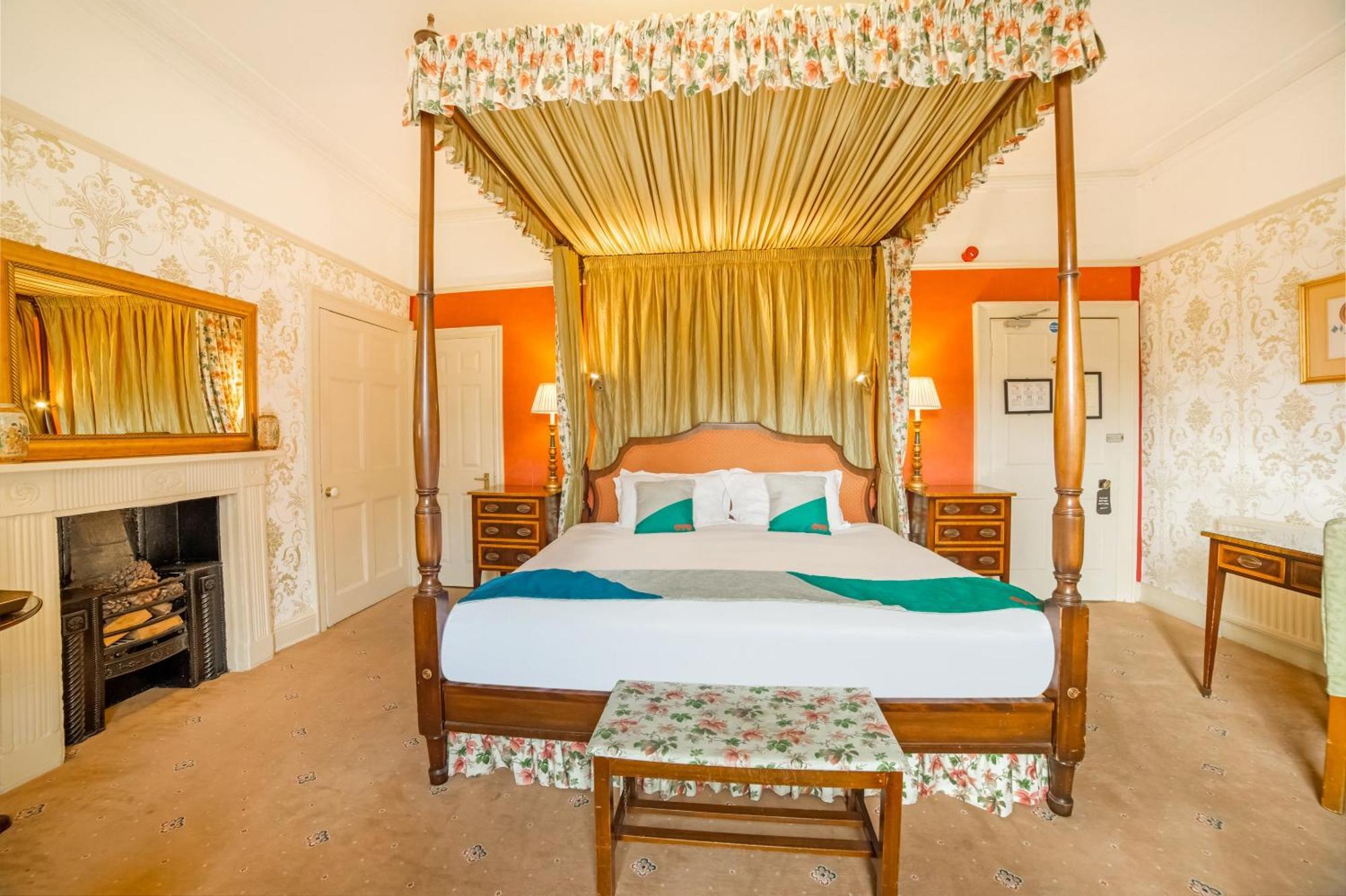 Oyo Bailbrook Lodge, バース エクステリア 写真