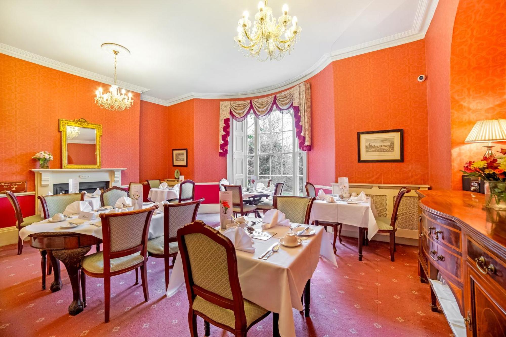 Oyo Bailbrook Lodge, バース エクステリア 写真