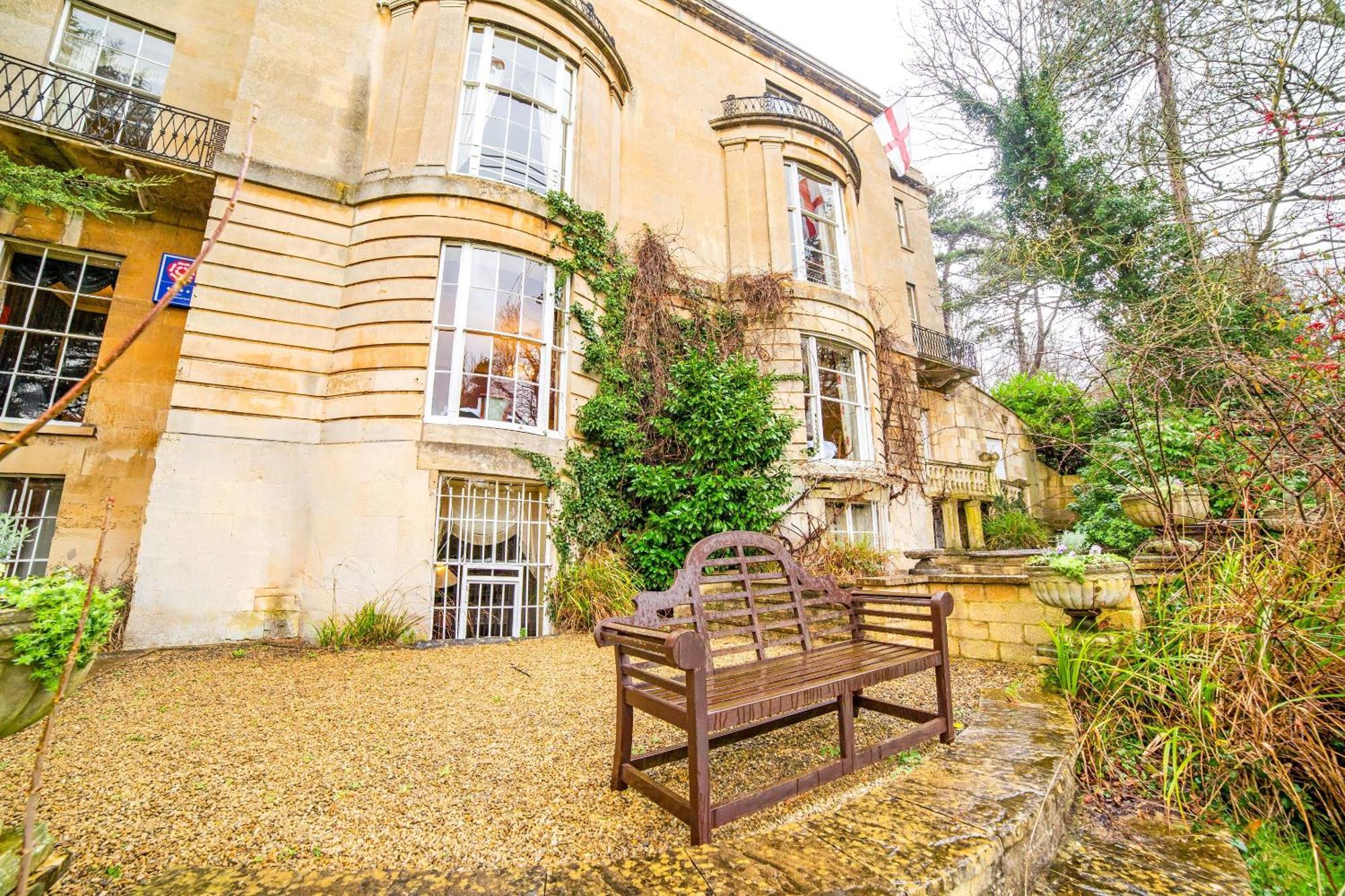 Oyo Bailbrook Lodge, バース エクステリア 写真
