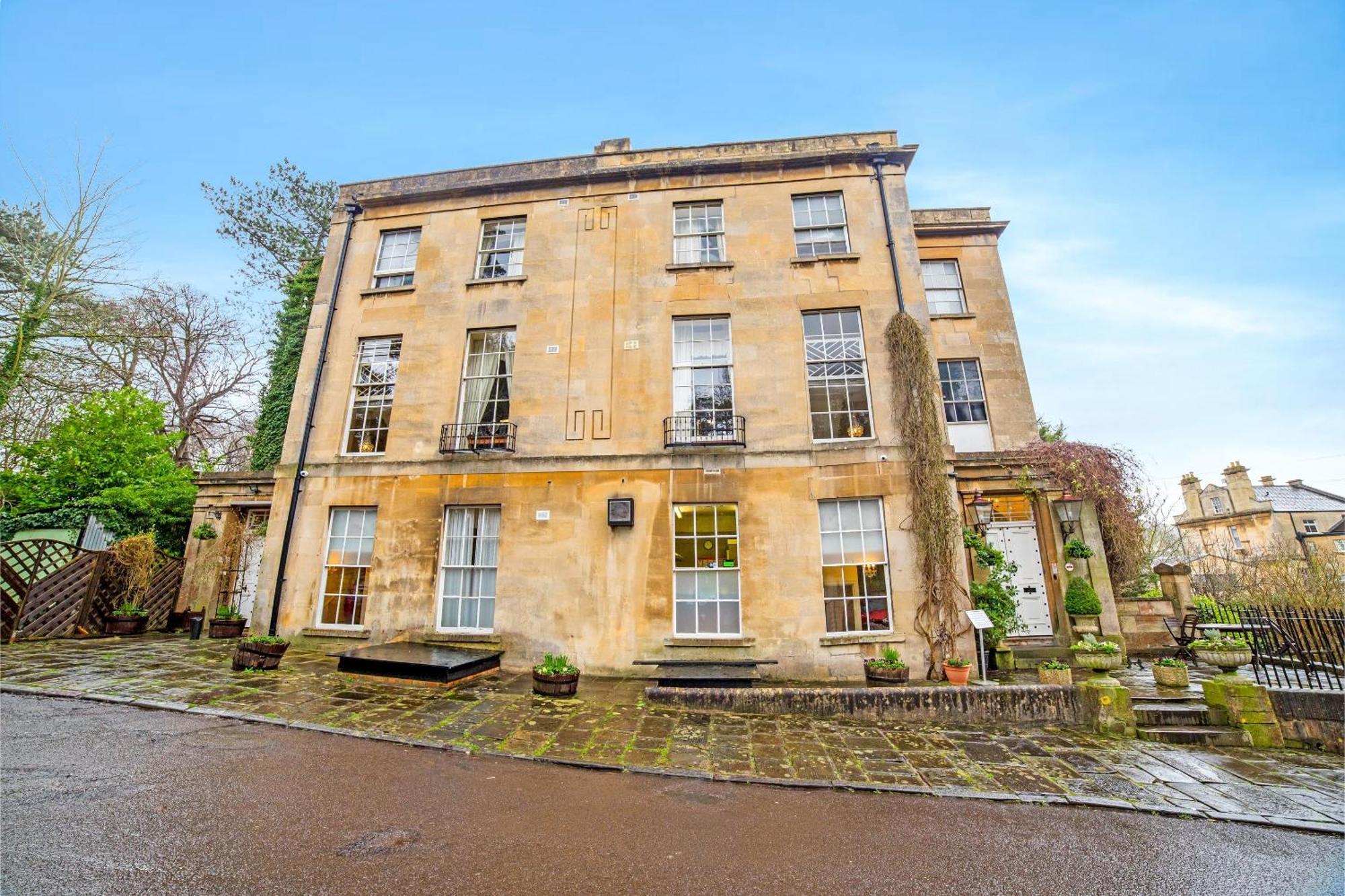 Oyo Bailbrook Lodge, バース エクステリア 写真
